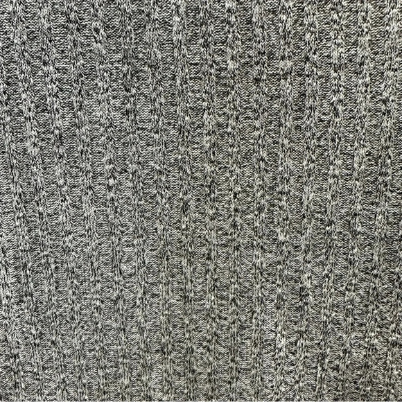 BP. Women's Long Sleeve Heathered Gray Crew Neck Ribbed Sweater Size L GUC - Picture 4 of 7